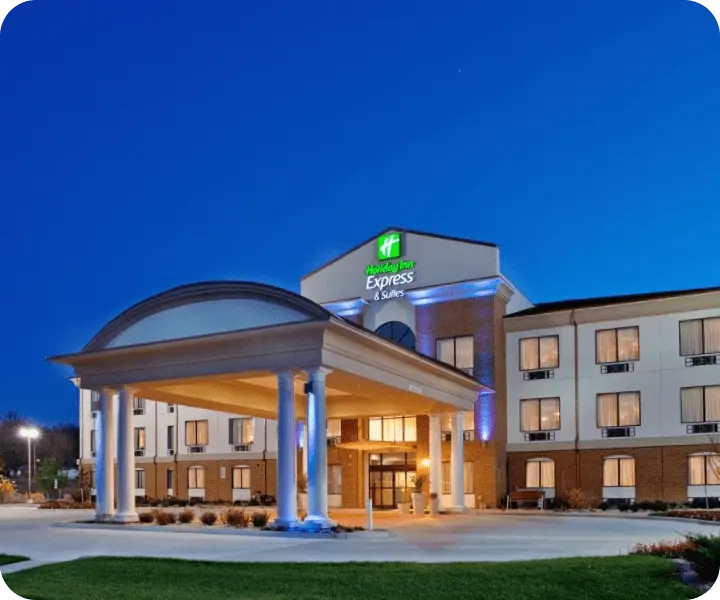 Hotels with Truck Parking - 1