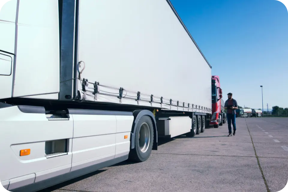 Truck Parking in Chicago, IL Truck Parking in Chicago, IL - 14