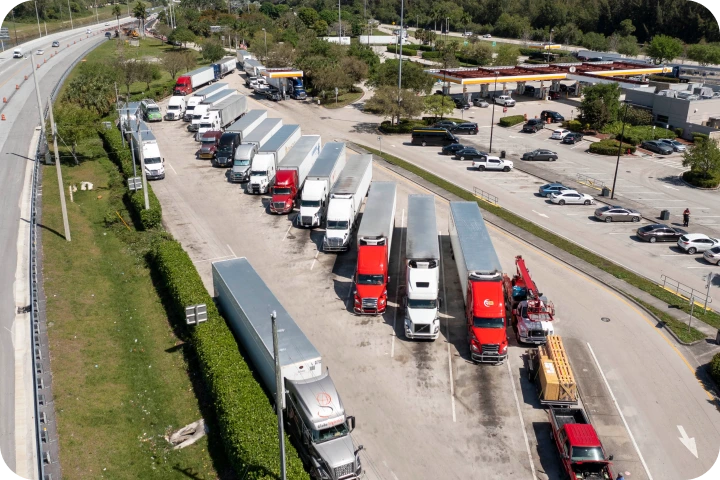 landingLongTermTruckParking.sectionHowToBookTruck.mainBanner.title - 4